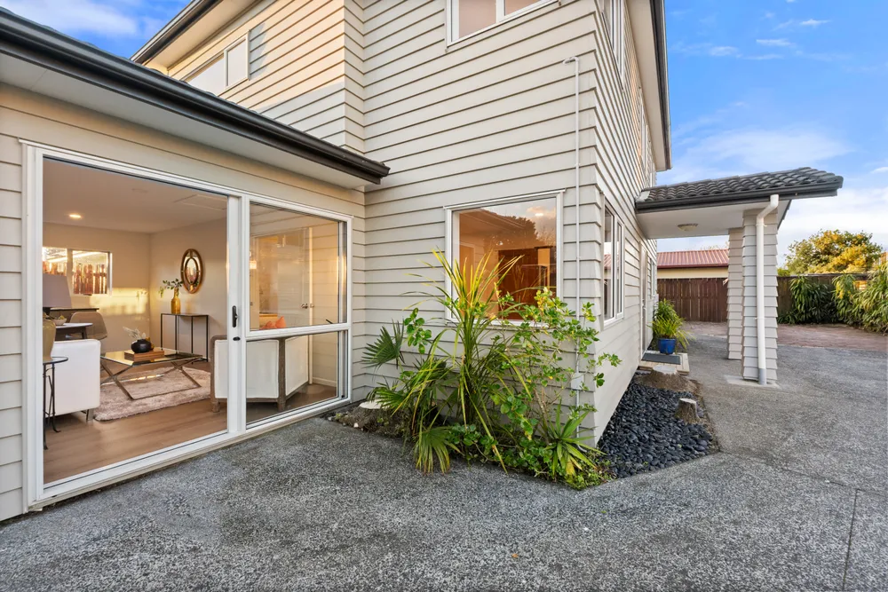 Photos of 419A Bucklands Beach Road