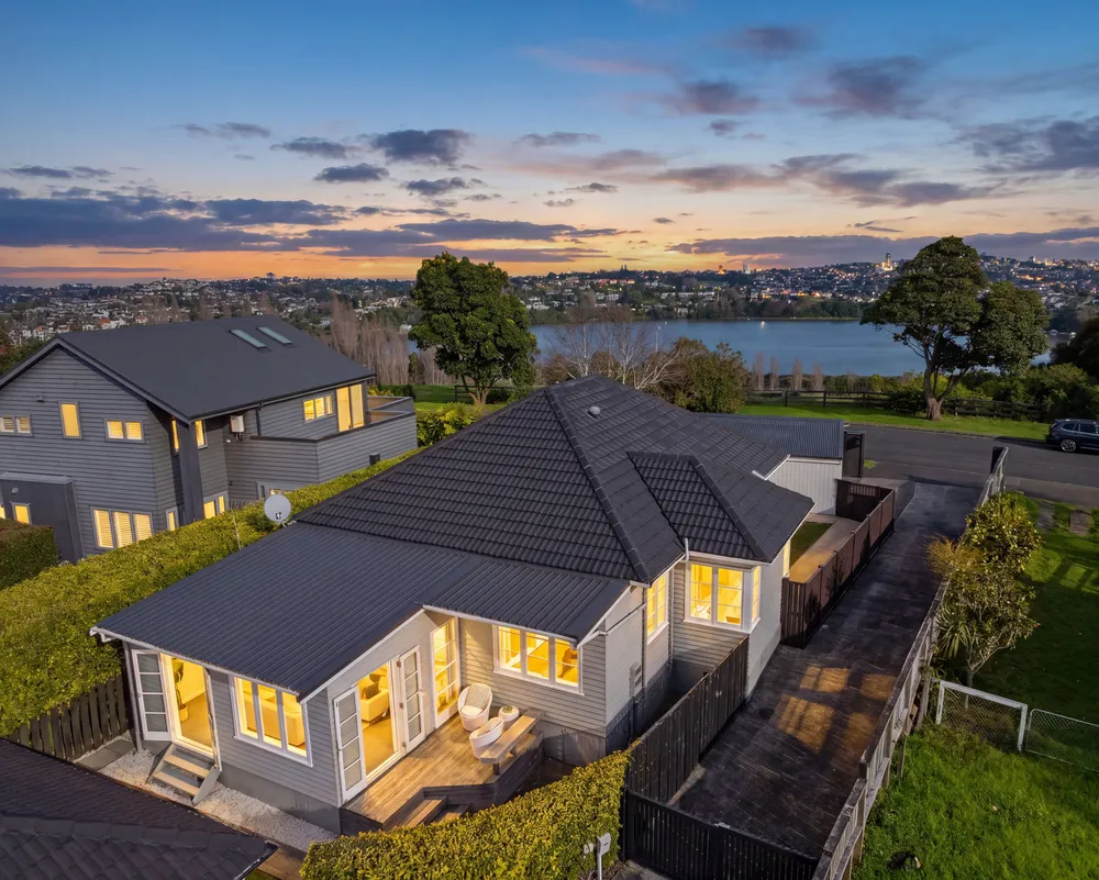 Photos of 36 Ngaio Street
