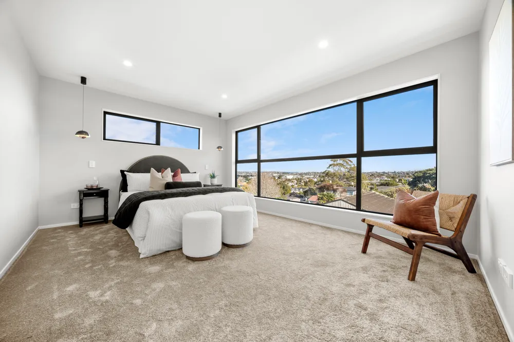 Photos of 1 Selwyn Crescent