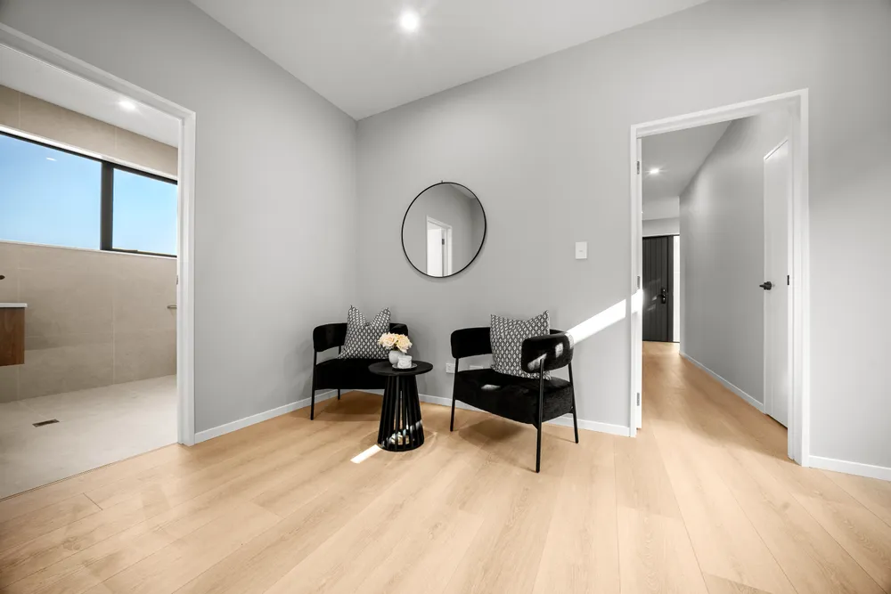 Photos of 1 Selwyn Crescent
