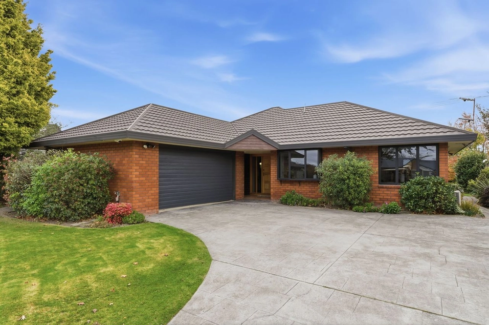 Photos of 12 Hatfield Place