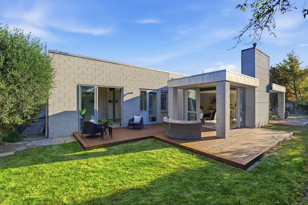 Photos of 4 Crombie Green
